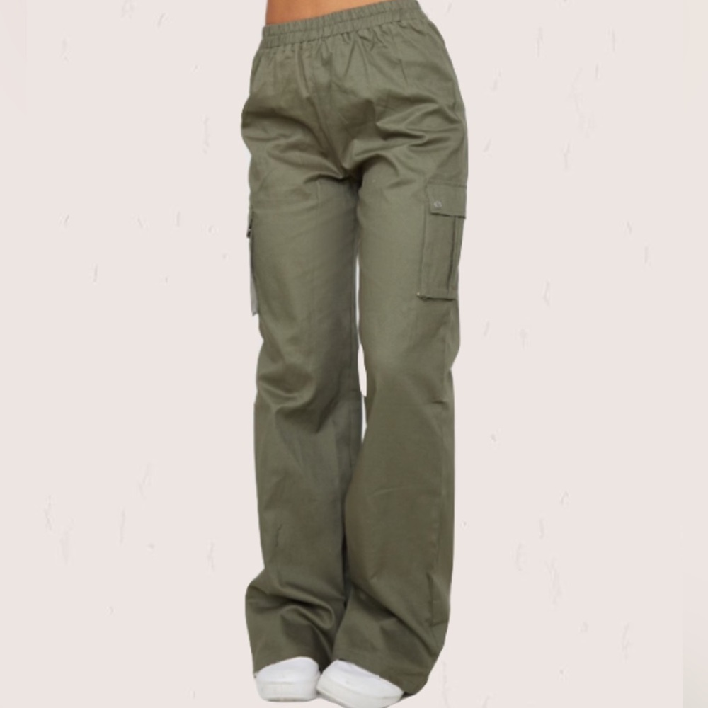 Pretty Little Thing - Green Wide Leg High Waisted Cargo Pants